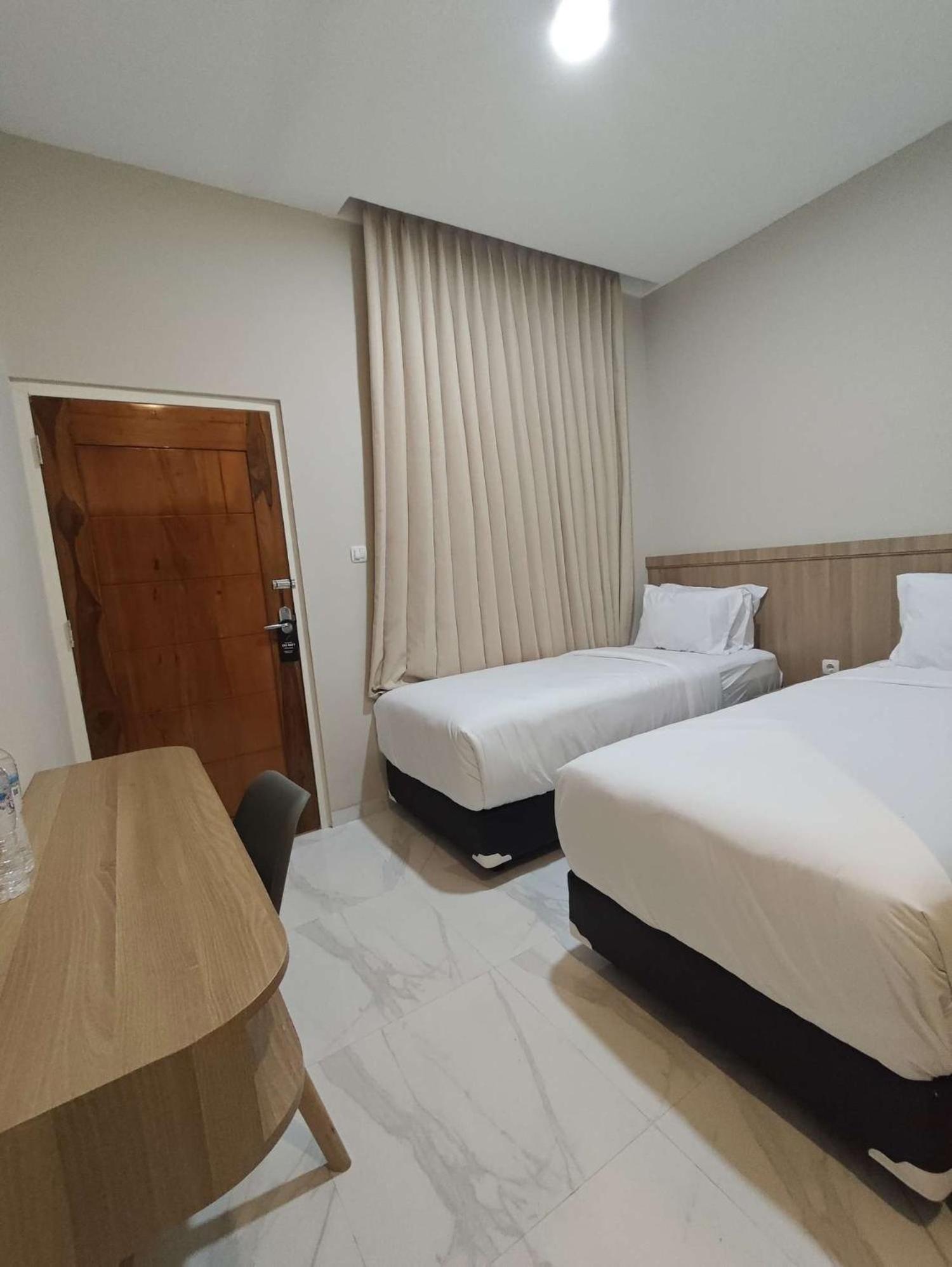 El Nipa Hotel Labuan Bajo Eksteriør bilde